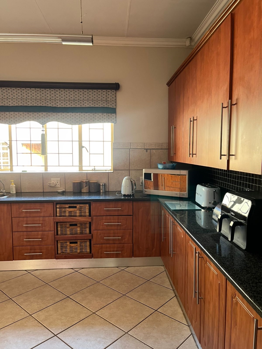 To Let 4 Bedroom Property for Rent in St Helena Free State